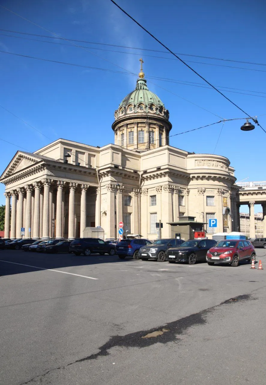 Банковский мост, крылатые львы, Петербург