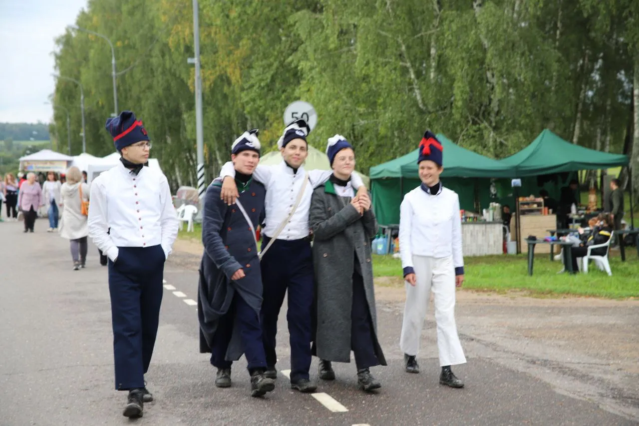 Бородинское поле: как мы случайно попали на реконструкцию 1812 года фото 9