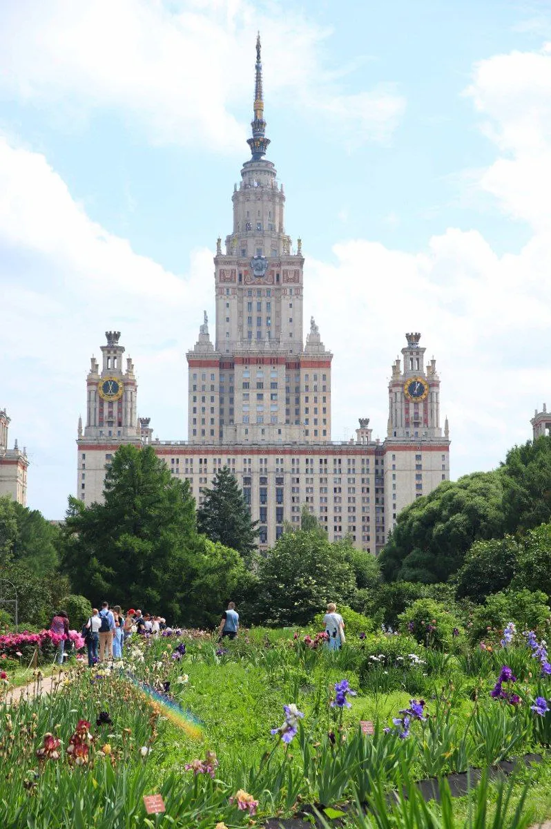 Прогулки по Москве. Ботанический сад МГУ: когда всё цветёт дважды фото 2