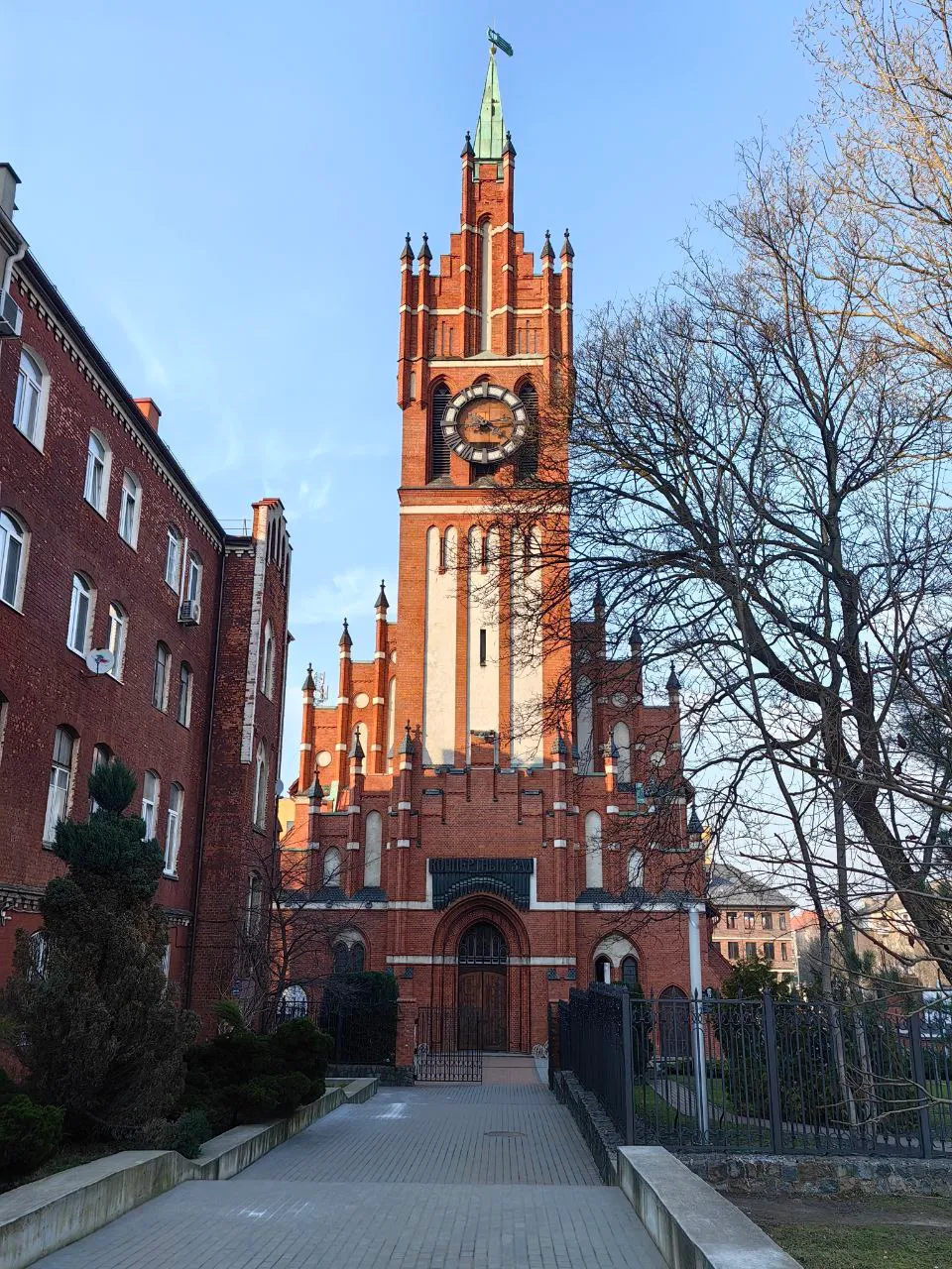 Кирха Святого Семейства в Калининграде фото 5