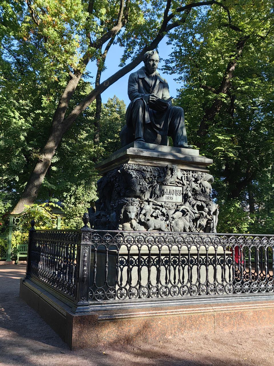 Прогулки по Питеру. Большое сердце Петербурга