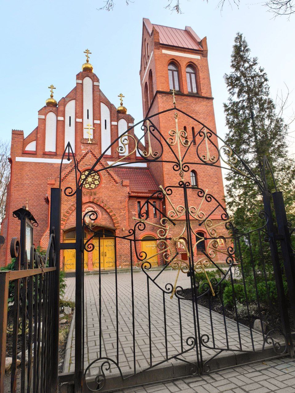 Понарт: пивной район-бунтарь и кирха Рождества Богородицы