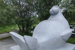 scale_2400-3
